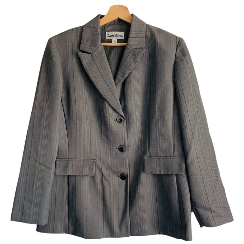 Danny & Nicole Gray Striped 3 Button Blazer Jacket Size 14 NWT Office Career